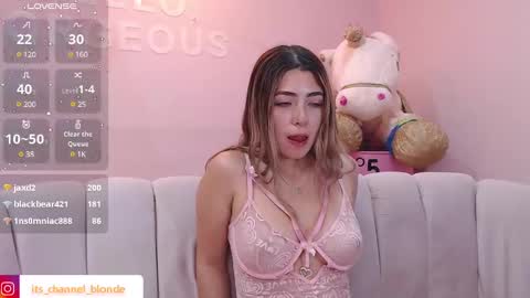 Snapshot of channel_blonde_a chatting on 01.20.25 channel_blonde_a online show from 01.20.25