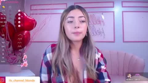 Snapshot of channel_blonde_a chatting on 02.12.25 channel_blonde_a online show from 02.12.25