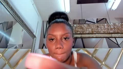 Snapshot of channel_murillo chatting on 09.13.25 CHANEL online show from 09.13.25