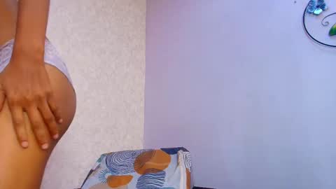 Raquel  online show from 11.07.25