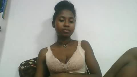 Snapshot of chantale483461 chatting on 03.22.26 chantale483461 online show from 03.22.26