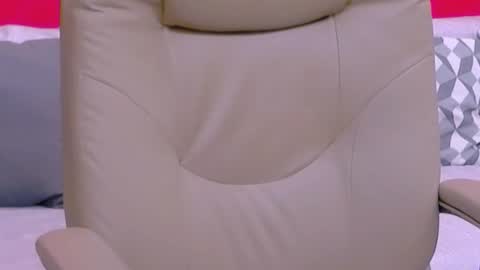 The Queen online show from 02.22.25