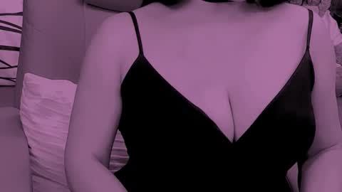 The Queen online show from 02.14.26