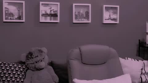 The Queen online show from 05.25.26