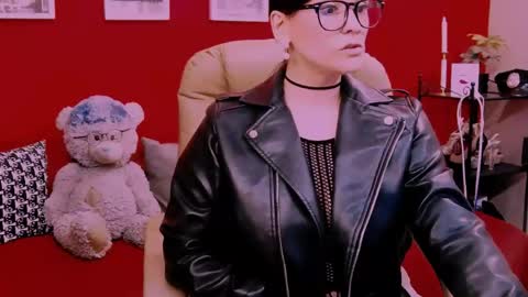 The Queen online show from 06.05.26