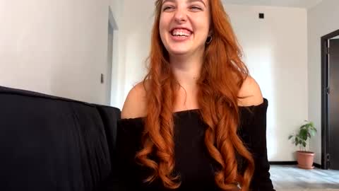 Snapshot of chaptertoo chatting on 09.20.25 SofiLiam online show from 09.20.25