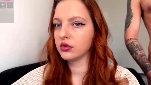 Snapshot of chaptertoo chatting on 11.30.25 SofiLiam online show from 11.30.25