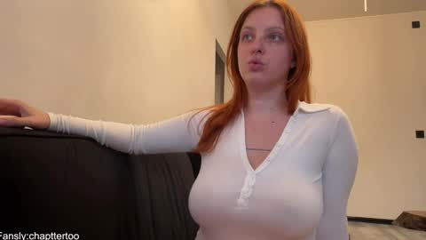 Snapshot of chaptertoo chatting on 04.14.26 SofiLiam online show from 04.14.26