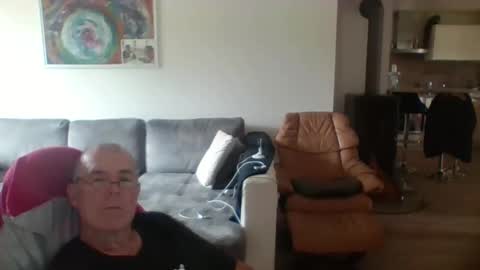 Snapshot of charles6064 chatting on 05.10.26 charles6064 online show from 05.10.26