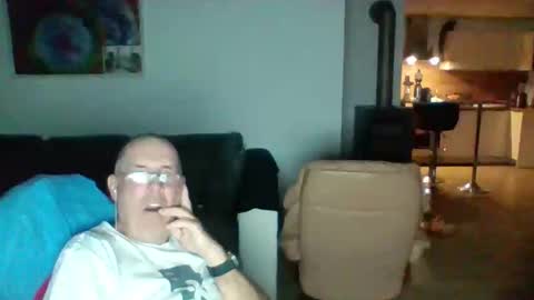Snapshot of charles6064 chatting on 06.02.26 charles6064 online show from 06.02.26