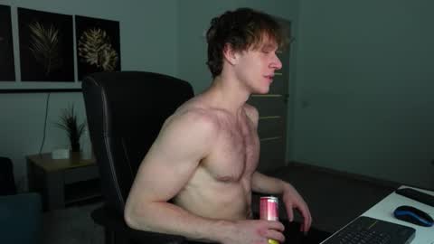 Snapshot of charles_dreams chatting on 11.27.25 CHARLES DREAMS online show from 11.27.25