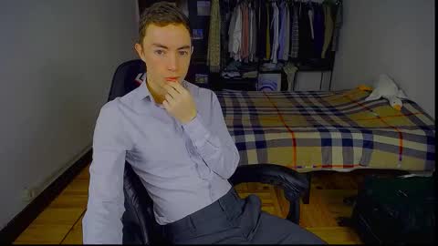 Snapshot of charlieseyer chatting on 01.07.26 carlos reyes online show from 01.07.26