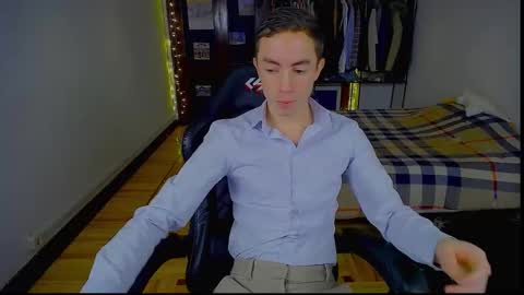 Snapshot of charlieseyer chatting on 01.15.26 carlos reyes online show from 01.15.26