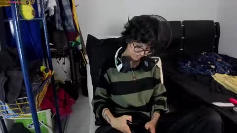 Snapshot of charlietaylorr__ chatting on 08.03.26 Charlie online show from 08.03.26