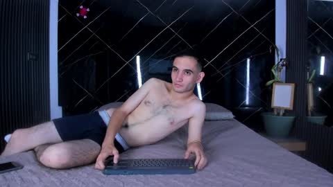Snapshot of charlizee_23 chatting on 05.16.26 Charlize online show from 05.16.26