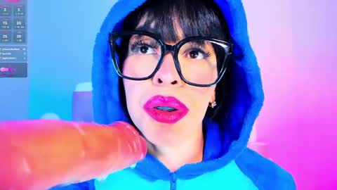 Charloott Evans online show from 02.18.25