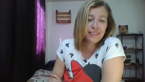 Snapshot of charlot_ponze chatting on 12.18.24 charlott online show from 12.18.24