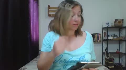 Snapshot of charlot_ponze chatting on 02.15.25 charlott online show from 02.15.25