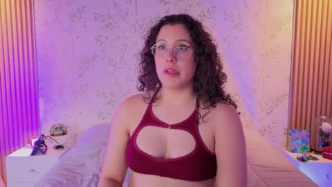 Snapshot of charlote__miller chatting on 04.19.26 You honey online show from 04.19.26