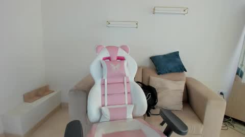    online show from 09.19.25