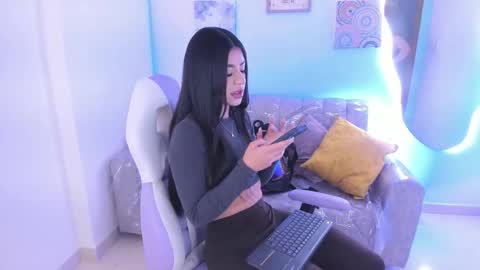    online show from 01.06.26