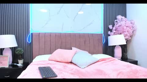 Snapshot of charlotetaylor chatting on 05.22.26 charlot online show from 05.22.26