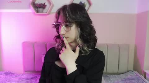 charlothe_dumont online show from 06.18.26