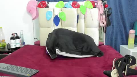 Charlott online show from 12.17.24