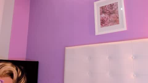 Snapshot of charlotte1117 chatting on 04.06.26 Char 3 online show from 04.06.26