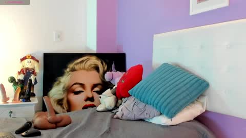 Snapshot of charlotte1117 chatting on 04.25.26 Char 3 online show from 04.25.26