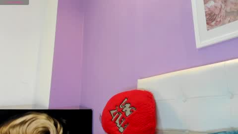 Snapshot of charlotte1117 chatting on 04.27.26 Char 3 online show from 04.27.26