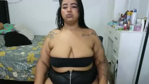 charlotte_027 online show from 11.14.25