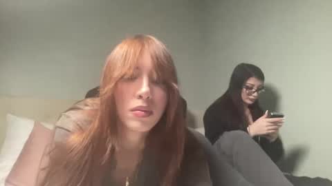 Snapshot of charlotte_blue2 chatting on 12.01.25 charlotte_blue2 online show from 12.01.25