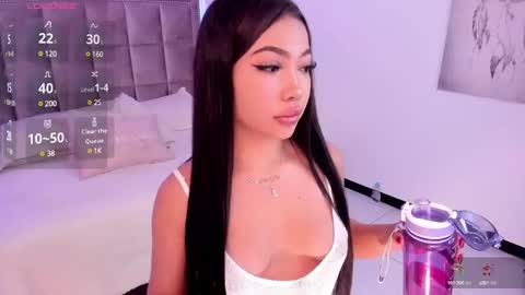 Charlotte online show from 01.11.25