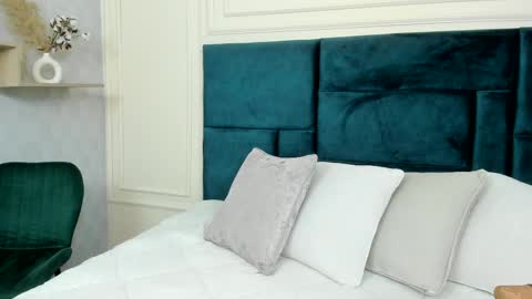 Charlotte Mayers online show from 02.17.25