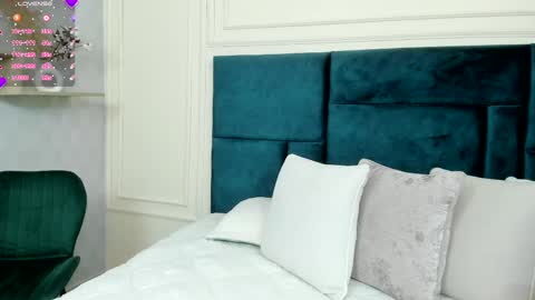 Charlotte Mayers online show from 02.22.25