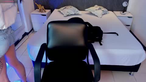 Charlotte  Everyday From 0700 to 1300 Col Time online show from 02.14.26