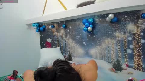 Charlotte  online show from 11.29.25