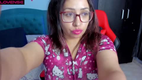 Snapshot of charlottee_lovee69 chatting on 01.13.25 Natalia online show from 01.13.25
