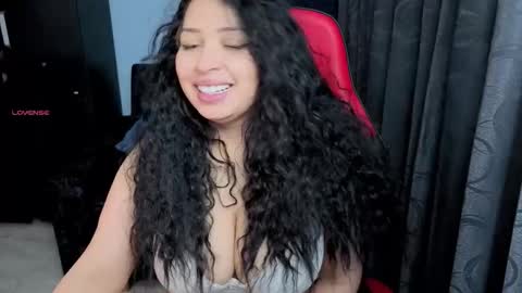 Snapshot of charlottee_lovee69 chatting on 09.10.25 Natalia online show from 09.10.25