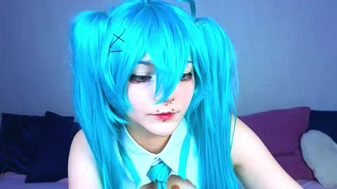 charlotteharuko online show from 11.14.25