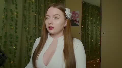 Snapshot of charlottewip chatting on 03.02.25 Kira online show from 03.02.25