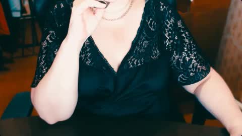 CharlotteXTasty online show from 03.05.25