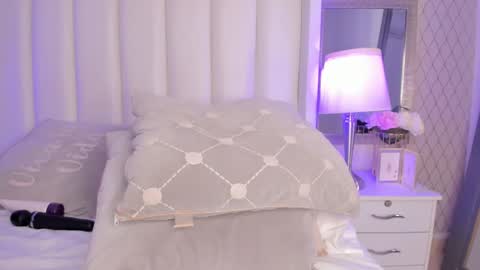  Charlot Treid  online show from 01.09.25