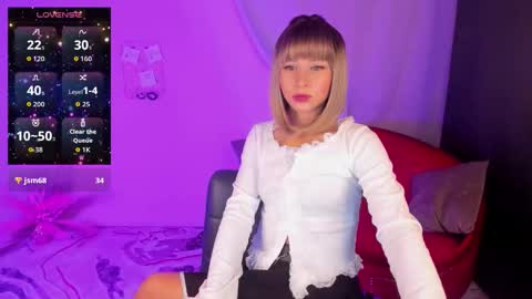 Snapshot of charmbianca chatting on 11.15.25 Bianca online show from 11.15.25