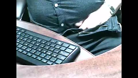 Snapshot of charmeur2672 chatting on 04.14.26 charmeur2672 online show from 04.14.26