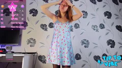 Snapshot of charming_berry_ chatting on 12.02.24 Lisa online show from 12.02.24