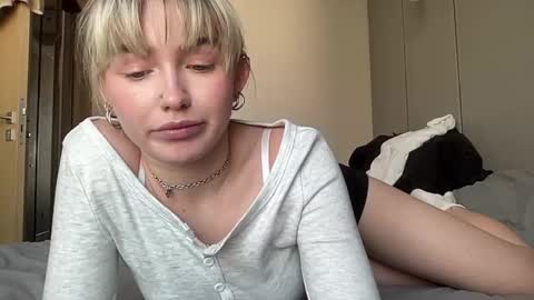 my fansly Charming daisy              My Wishlist  for new toys     online show from 02.14.25