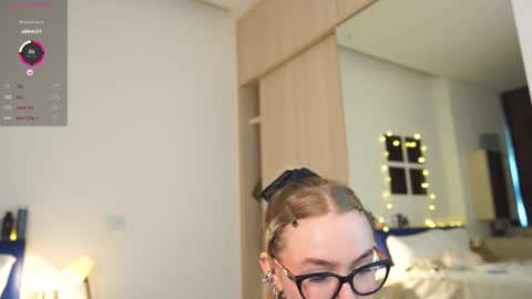 my fansly Charming daisy              My Wishlist  for new toys     online show from 02.16.25