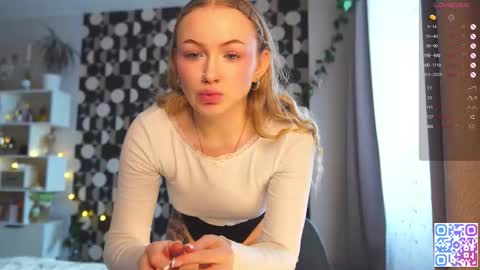 Snapshot of charming_daisy chatting on 02.05.26 my fansly Charming daisy My Wishlist for new toys online show from 02.05.26